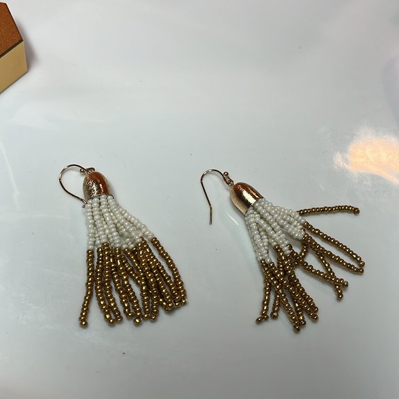 BEADED TASSEL EARRINGS - Picture 3 of 4